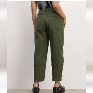 Everlane Utility Barrel Pant - Dark Forest - Size 2